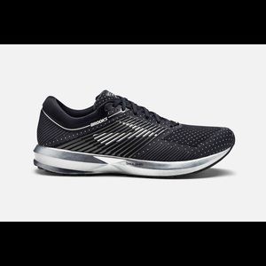 Brooks Levitate Running Shoes